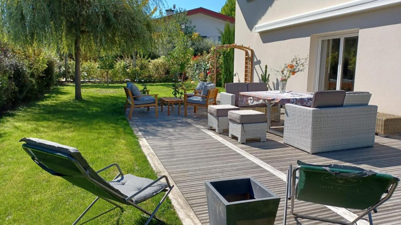 La Maison Du Port, Une Exclusivite Lla Selections By Location Lac Annecy Сен-Жорьо Экстерьер фото