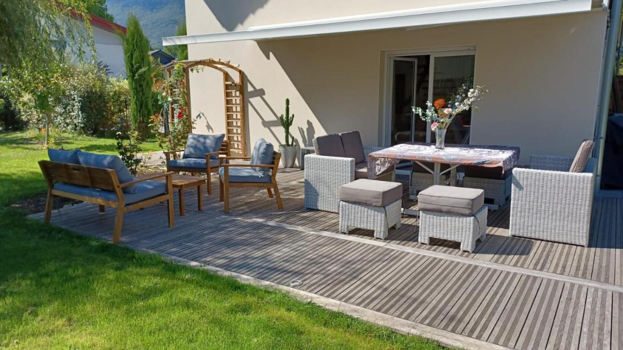 La Maison Du Port, Une Exclusivite Lla Selections By Location Lac Annecy Сен-Жорьо Экстерьер фото