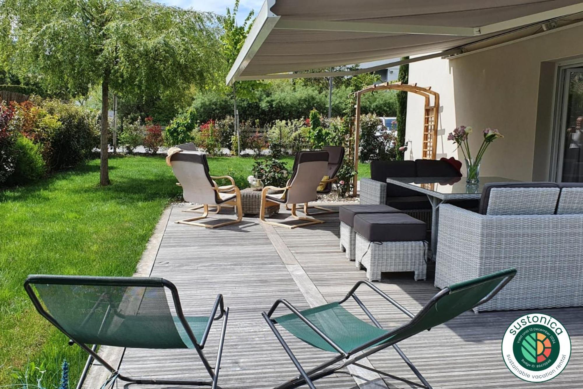 La Maison Du Port, Une Exclusivite Lla Selections By Location Lac Annecy Сен-Жорьо Экстерьер фото