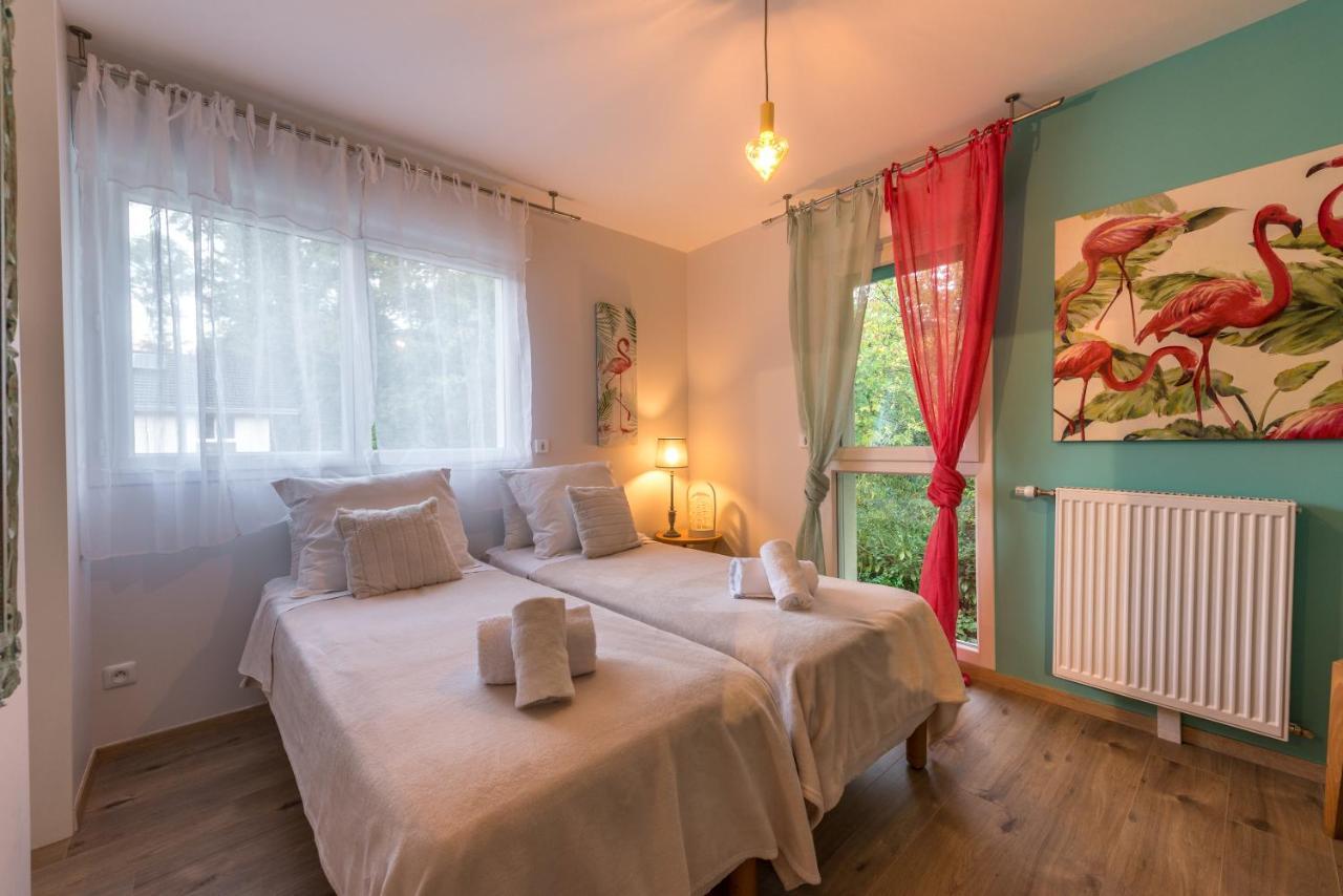 La Maison Du Port, Une Exclusivite Lla Selections By Location Lac Annecy Сен-Жорьо Экстерьер фото