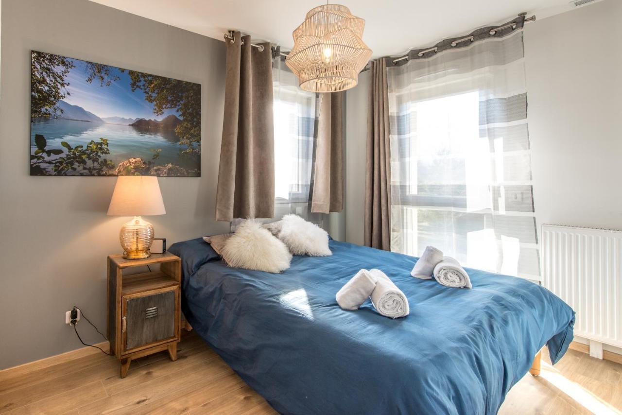 La Maison Du Port, Une Exclusivite Lla Selections By Location Lac Annecy Сен-Жорьо Экстерьер фото