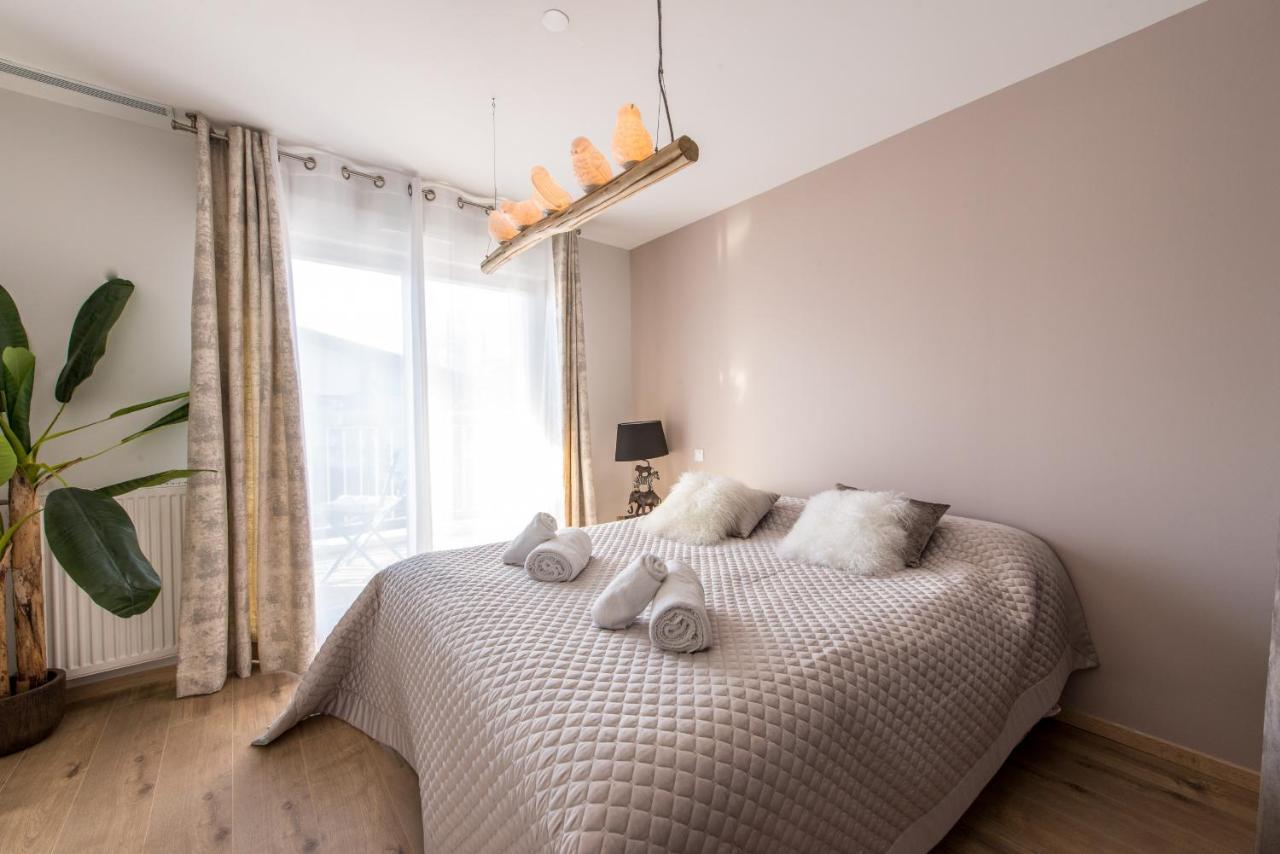 La Maison Du Port, Une Exclusivite Lla Selections By Location Lac Annecy Сен-Жорьо Экстерьер фото
