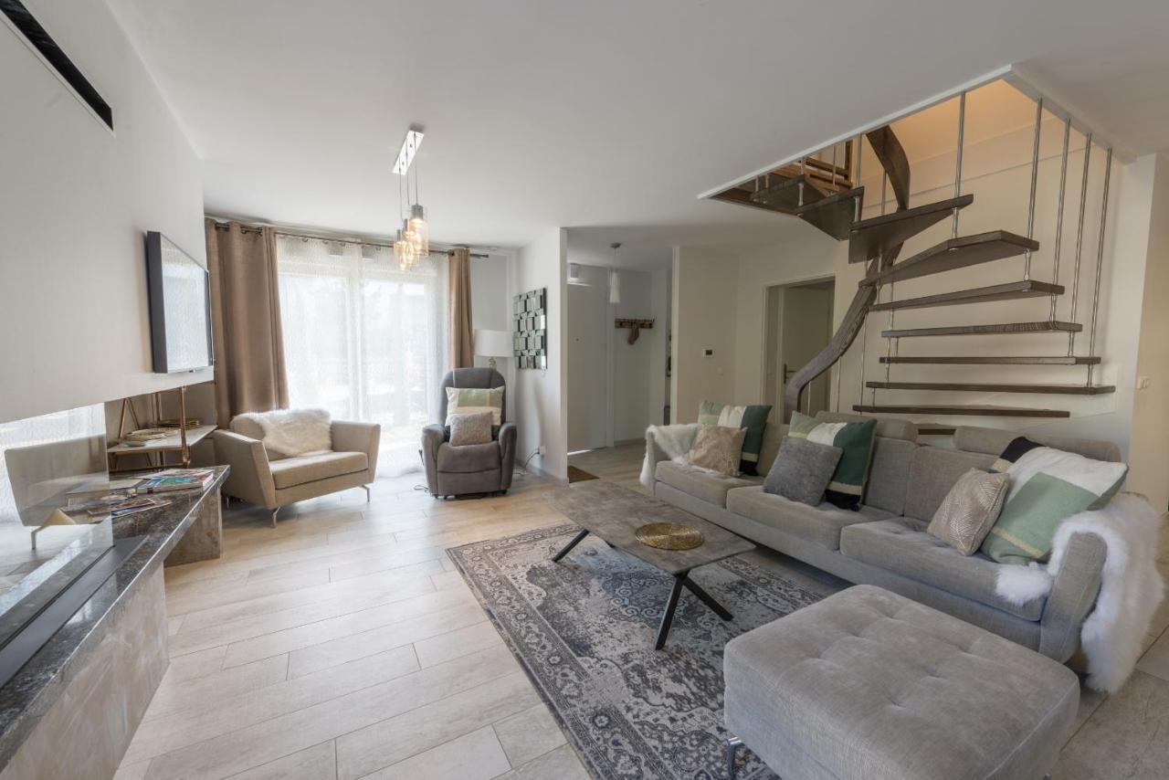 La Maison Du Port, Une Exclusivite Lla Selections By Location Lac Annecy Сен-Жорьо Экстерьер фото