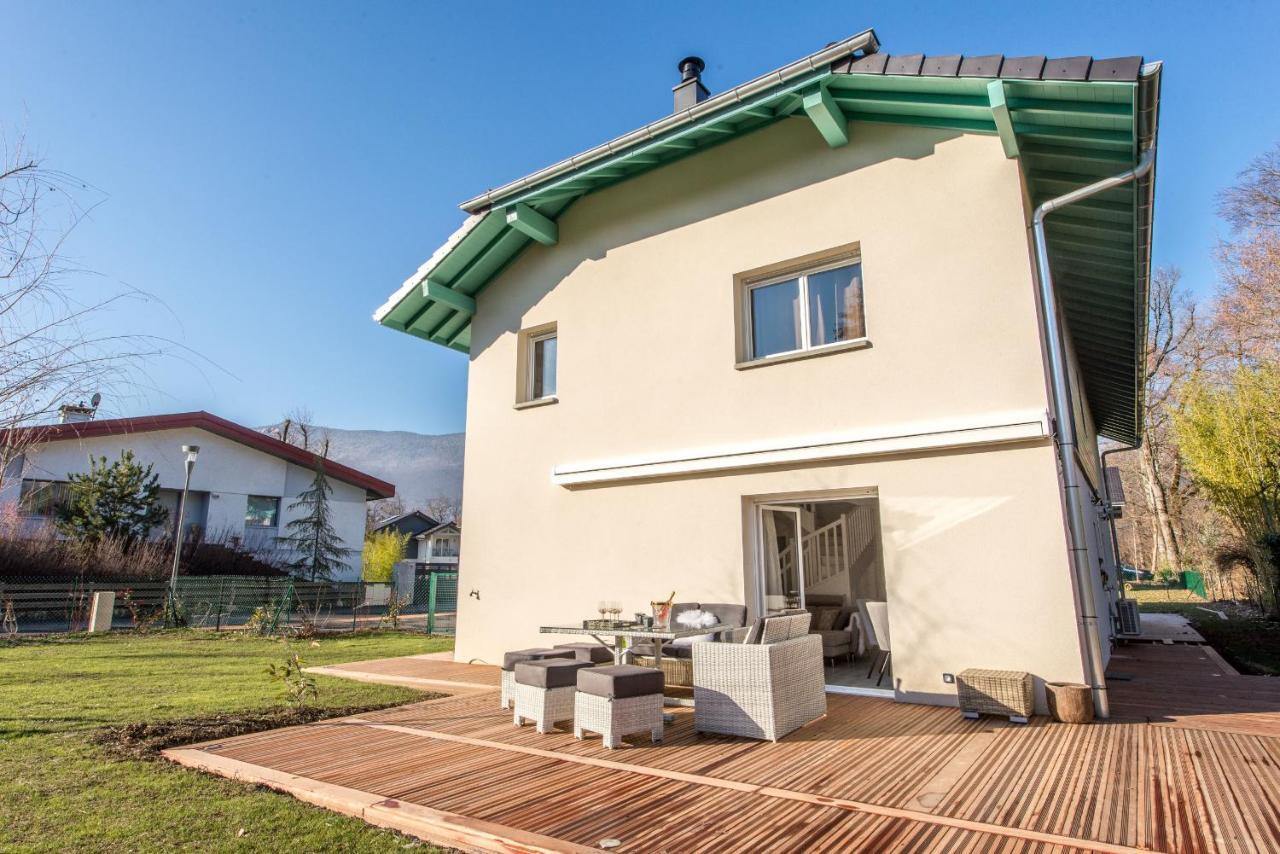 La Maison Du Port, Une Exclusivite Lla Selections By Location Lac Annecy Сен-Жорьо Экстерьер фото