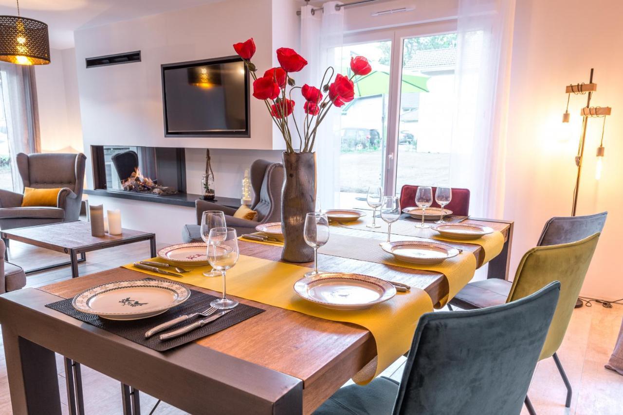 La Maison Du Port, Une Exclusivite Lla Selections By Location Lac Annecy Сен-Жорьо Экстерьер фото