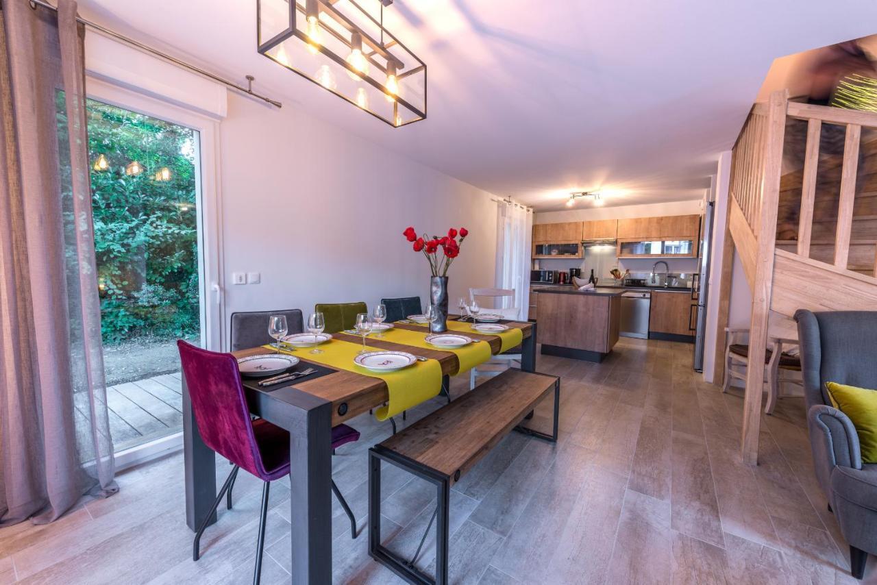 La Maison Du Port, Une Exclusivite Lla Selections By Location Lac Annecy Сен-Жорьо Экстерьер фото