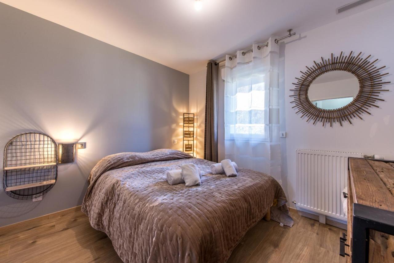 La Maison Du Port, Une Exclusivite Lla Selections By Location Lac Annecy Сен-Жорьо Экстерьер фото